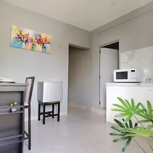8th-street-suites.quintano-roohotels.com/